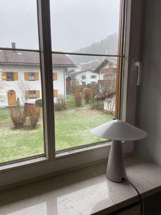 Modern Eingerichtete Wohnung Mit 2 Schlafzimmern Bergen  Exterior photo